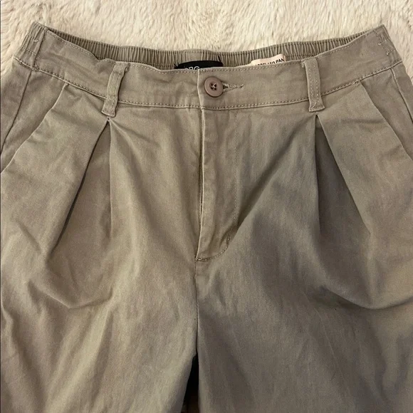 BCBGeneration High Rise Barrel Leg Khakis - Picture 5 of 7